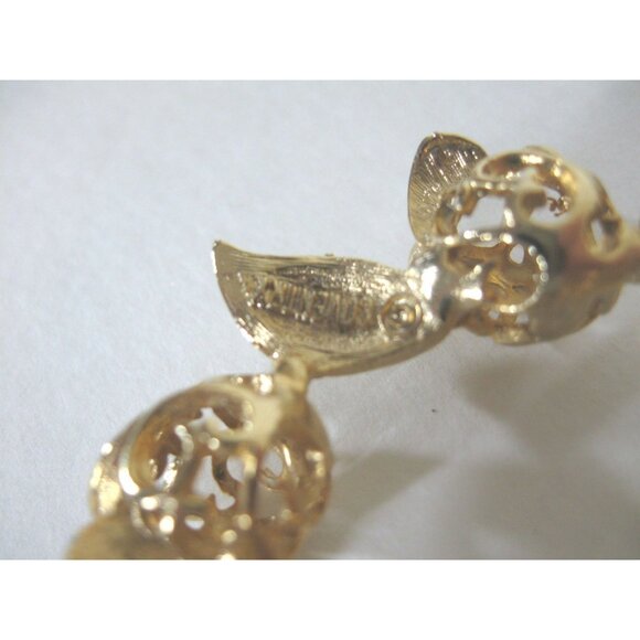 SARAH COVENTRY Tulip floral wreath PIN Brooch gold tone c1974 vintage 2" Womens - Picture 4 of 6